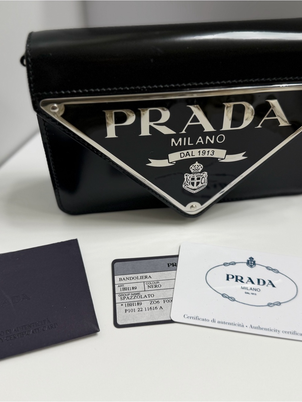 ❌SOLD❌ 🖤 Prada Black Spazzolato Leather Maxi Triangle Logo Flap Chain Crossbody - Picture 2 of 10